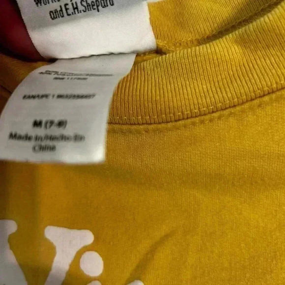 Disney sweatshirt. Size medium 7-9. Winnie the Pooh. Preowned. - Picture 4 of 6